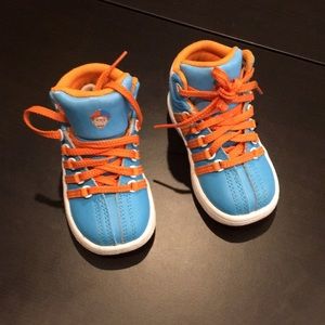 Blippi shoes size 5